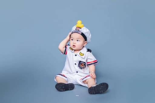 厦门宝宝老摇头怎么回事